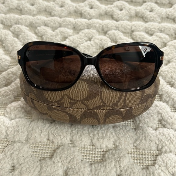 Coach HC8105 Brown / Tortoise Sunglasses ~ CALLOUT - Picture 1 of 11